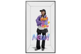 85-INCH SPATIAL SIGNAGE UHD     24/7 500 NIT